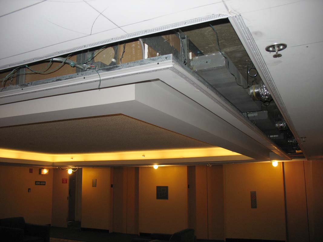 mc2008-002hyattceiling.jpg