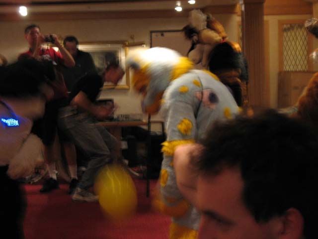 035-fursuitdance.jpg